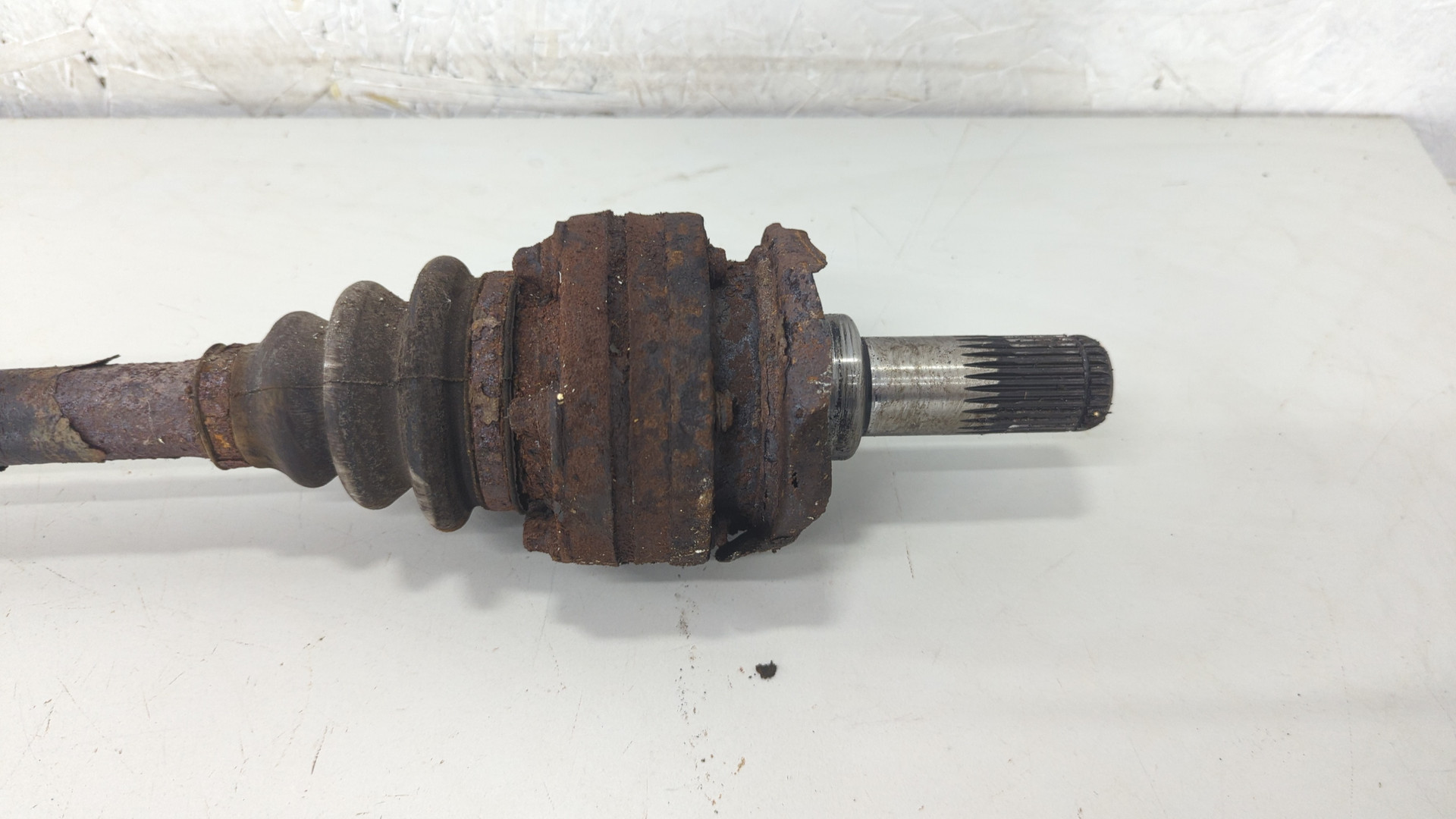 Полуось задняя