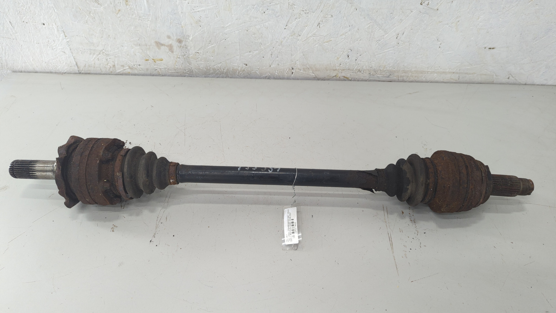 Полуось задняя