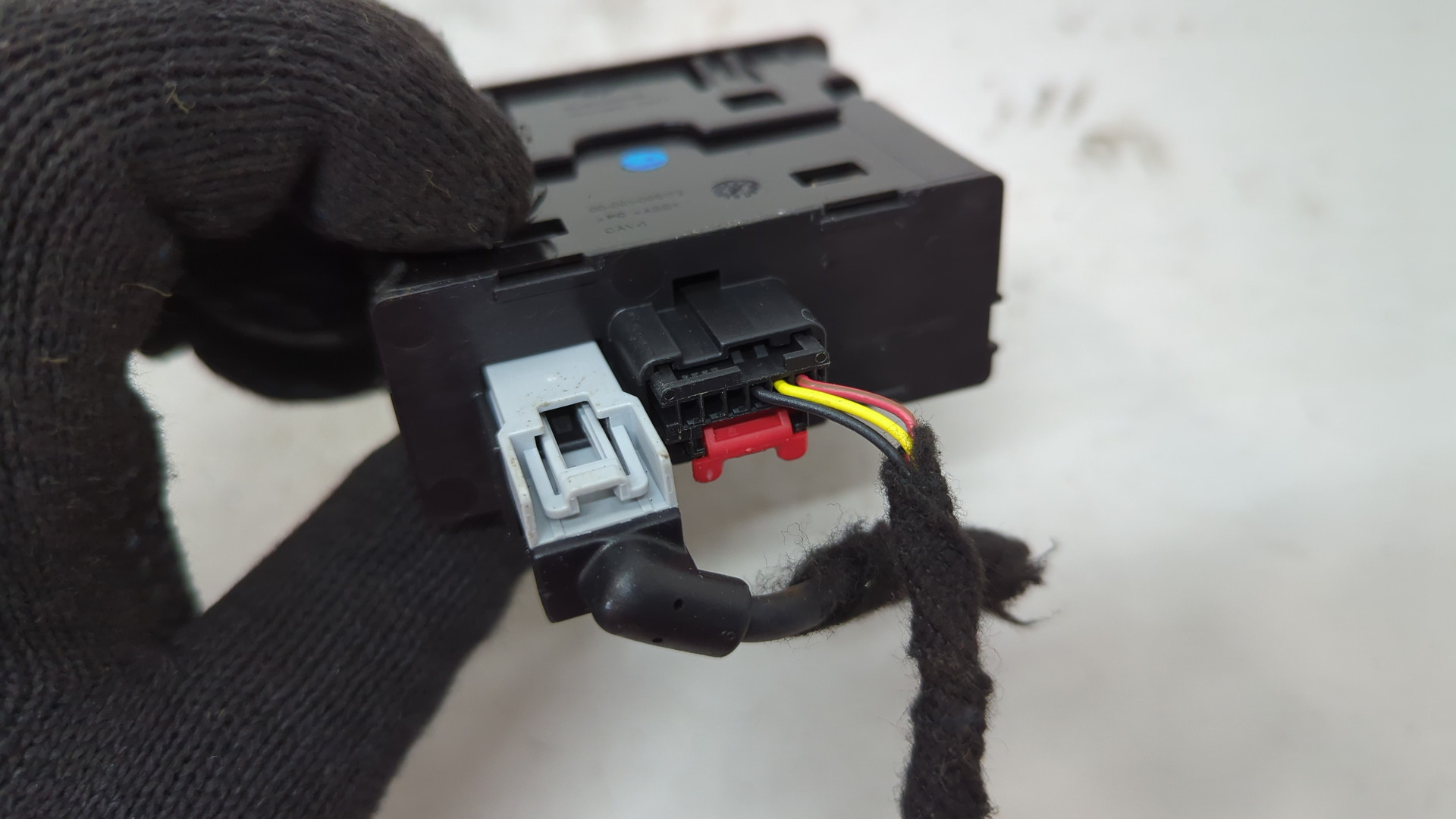 Гнездо AUX / USB IN