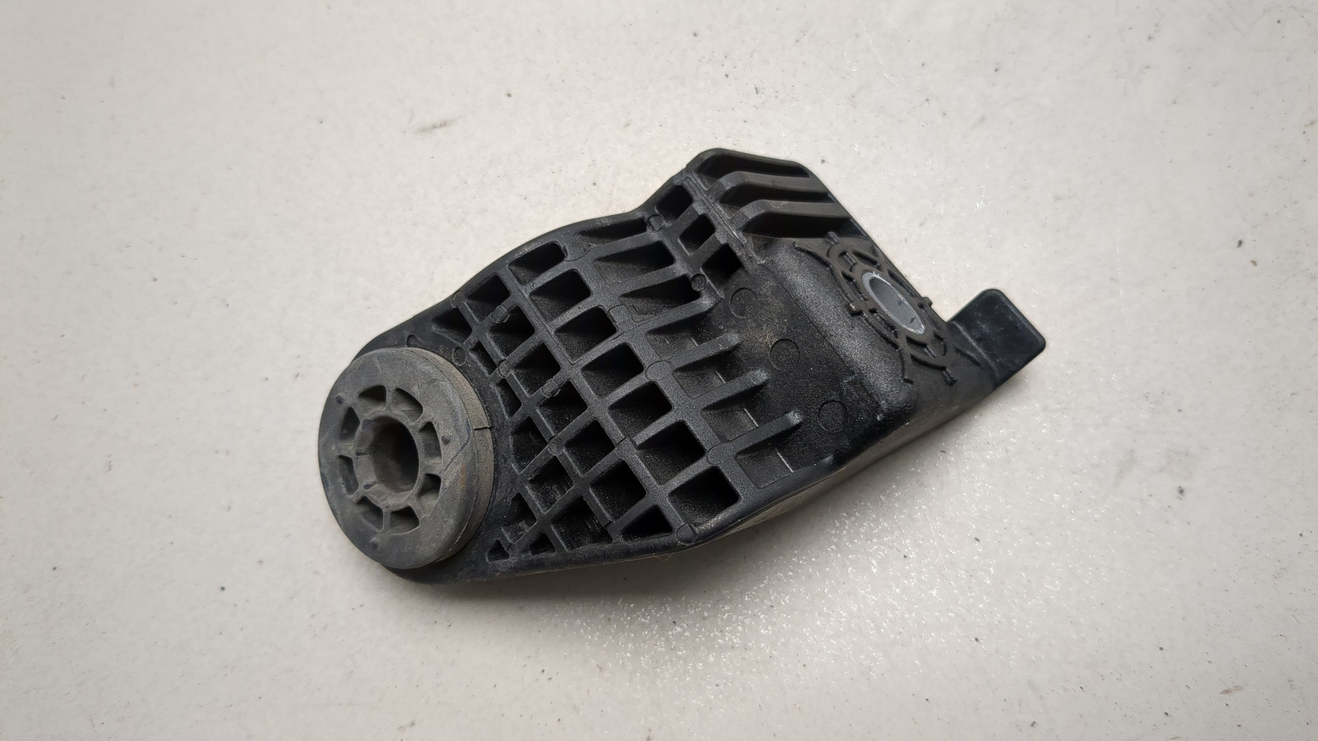 Кронштейн радиатора