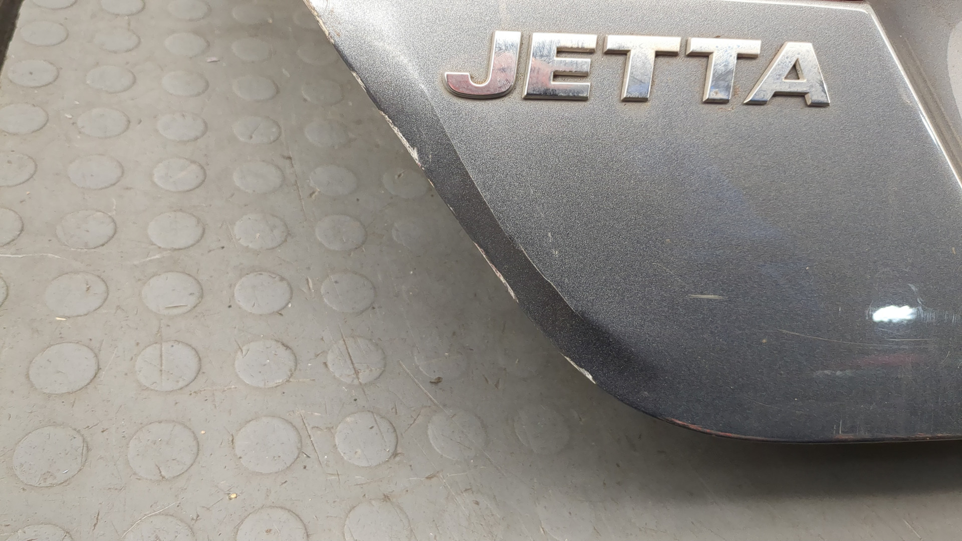 Дверь багажника