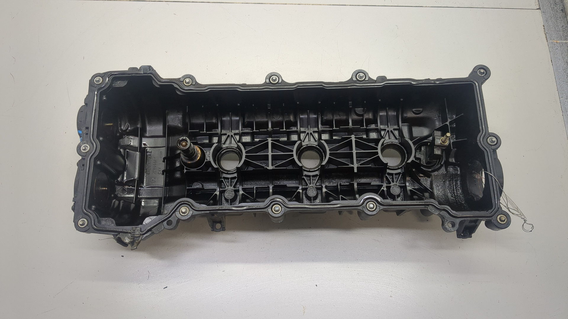 Крышка клапанная ГБЦ