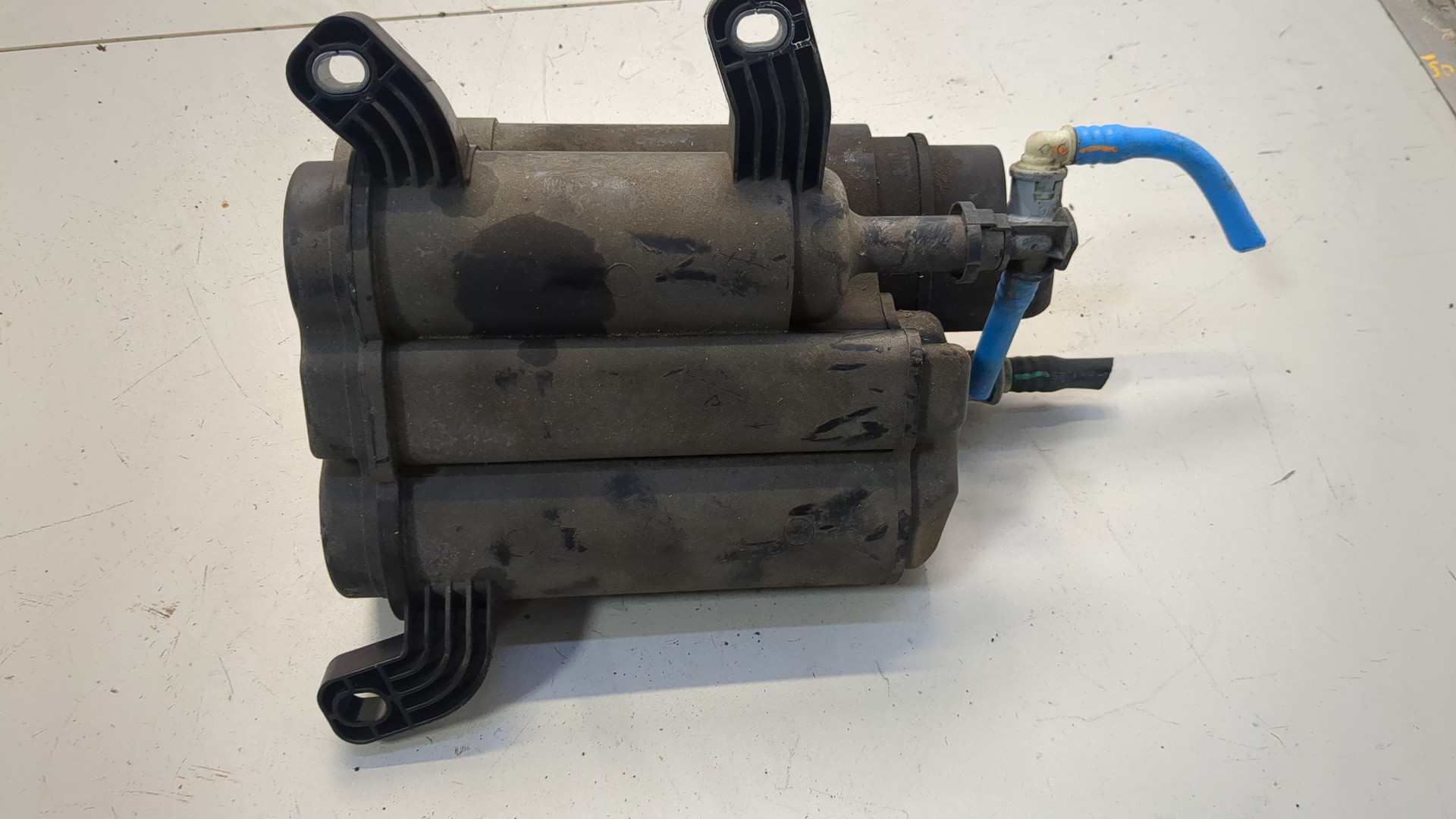 Абсорбер (фильтр угольный)