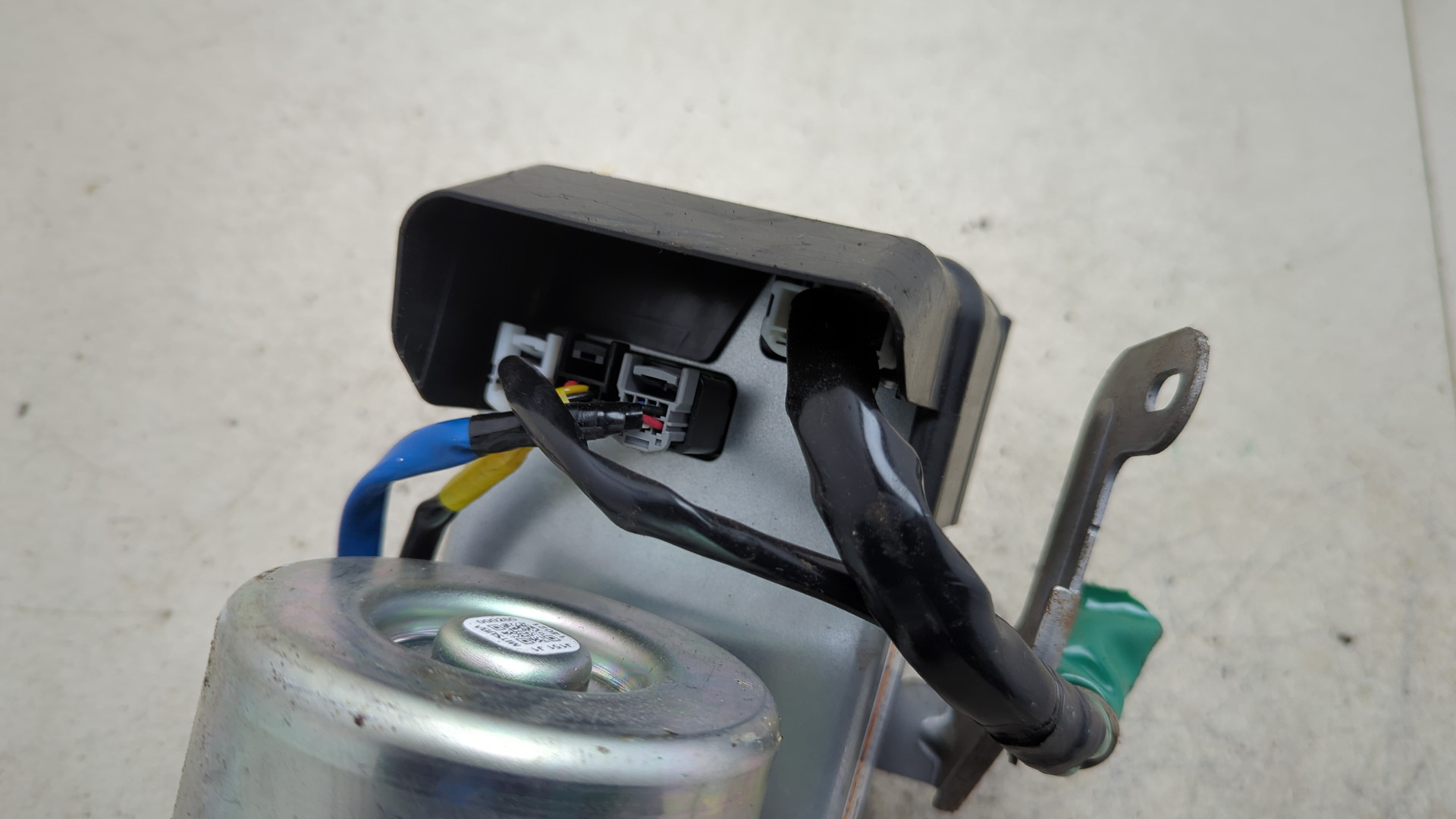 Серводвигатель рулевой рейки