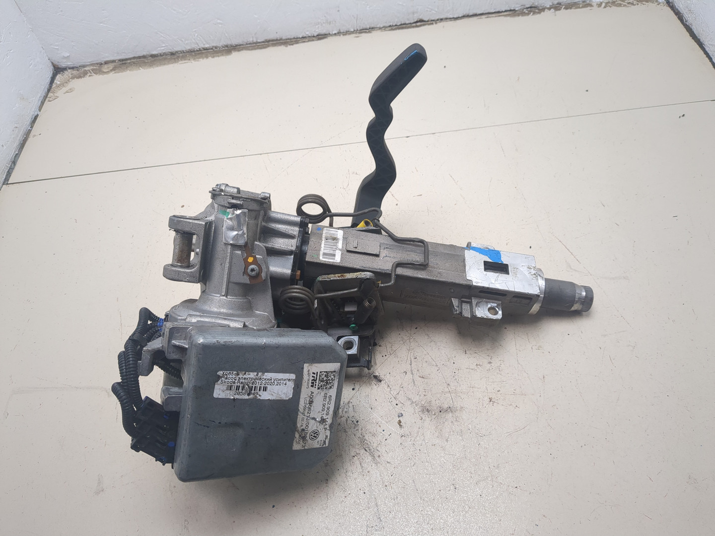 Серводвигатель рулевой рейки