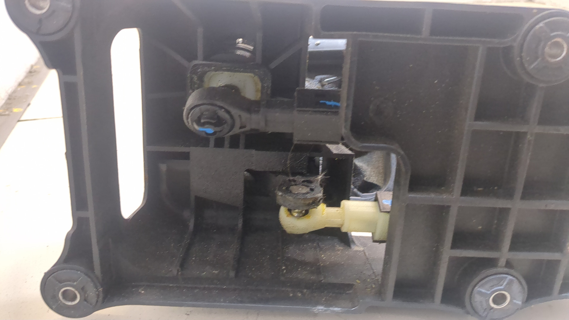 Кулиса МКПП / АКПП