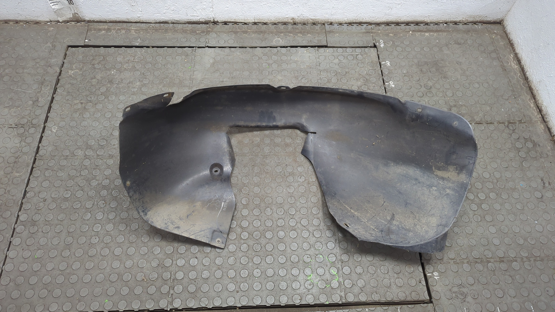 Локер передний левый