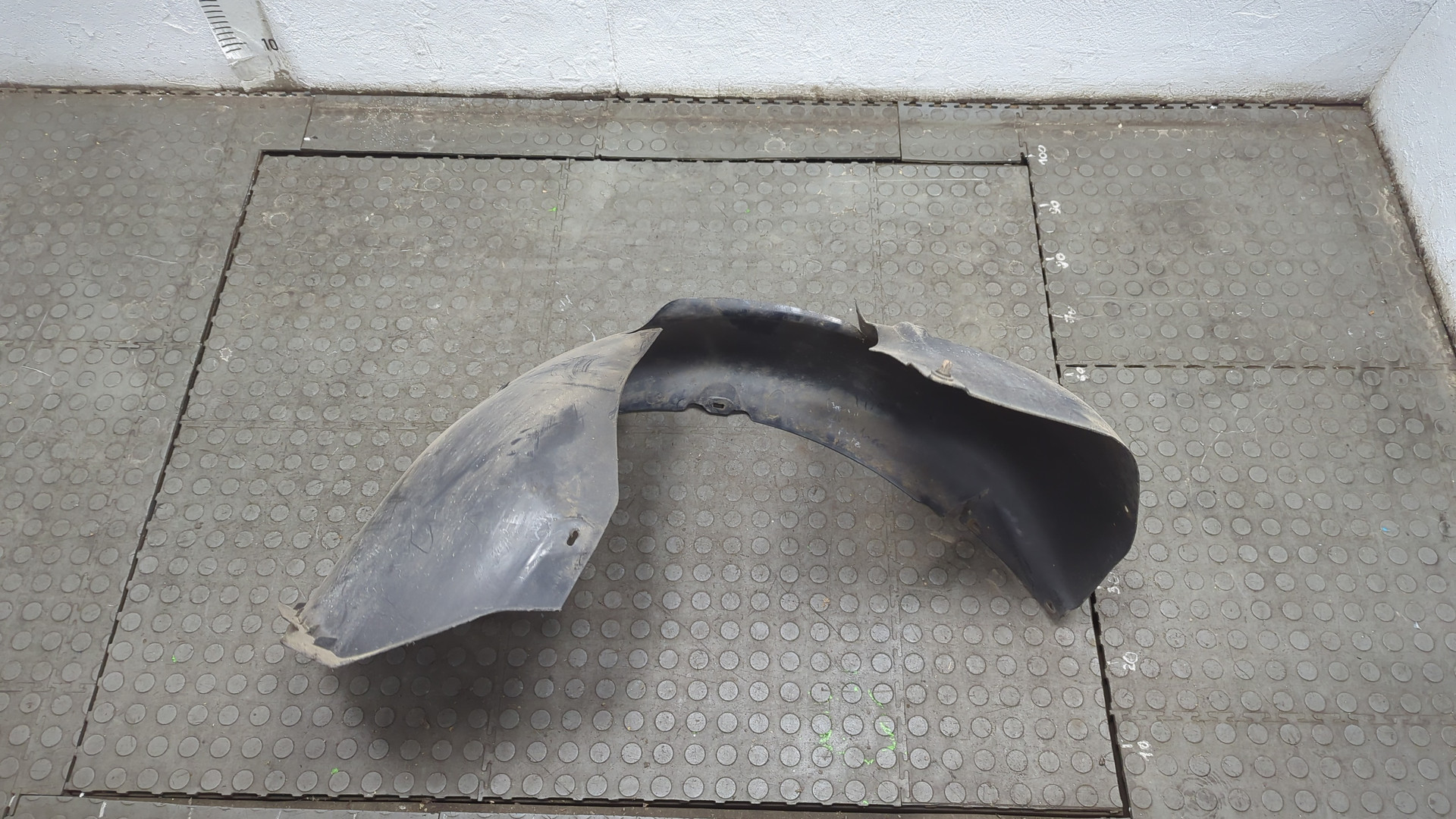 Локер передний левый