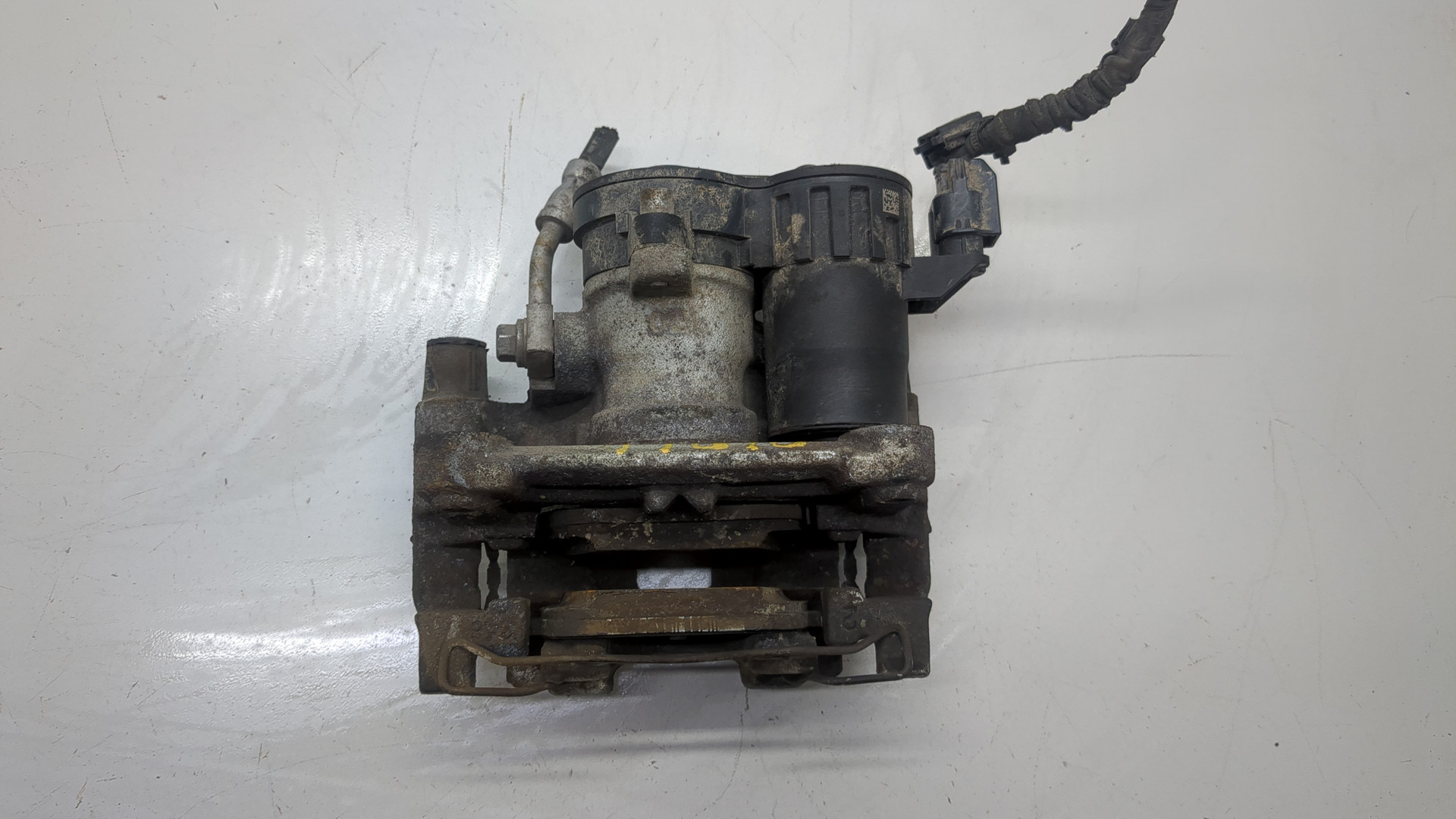 Суппорт задний левый