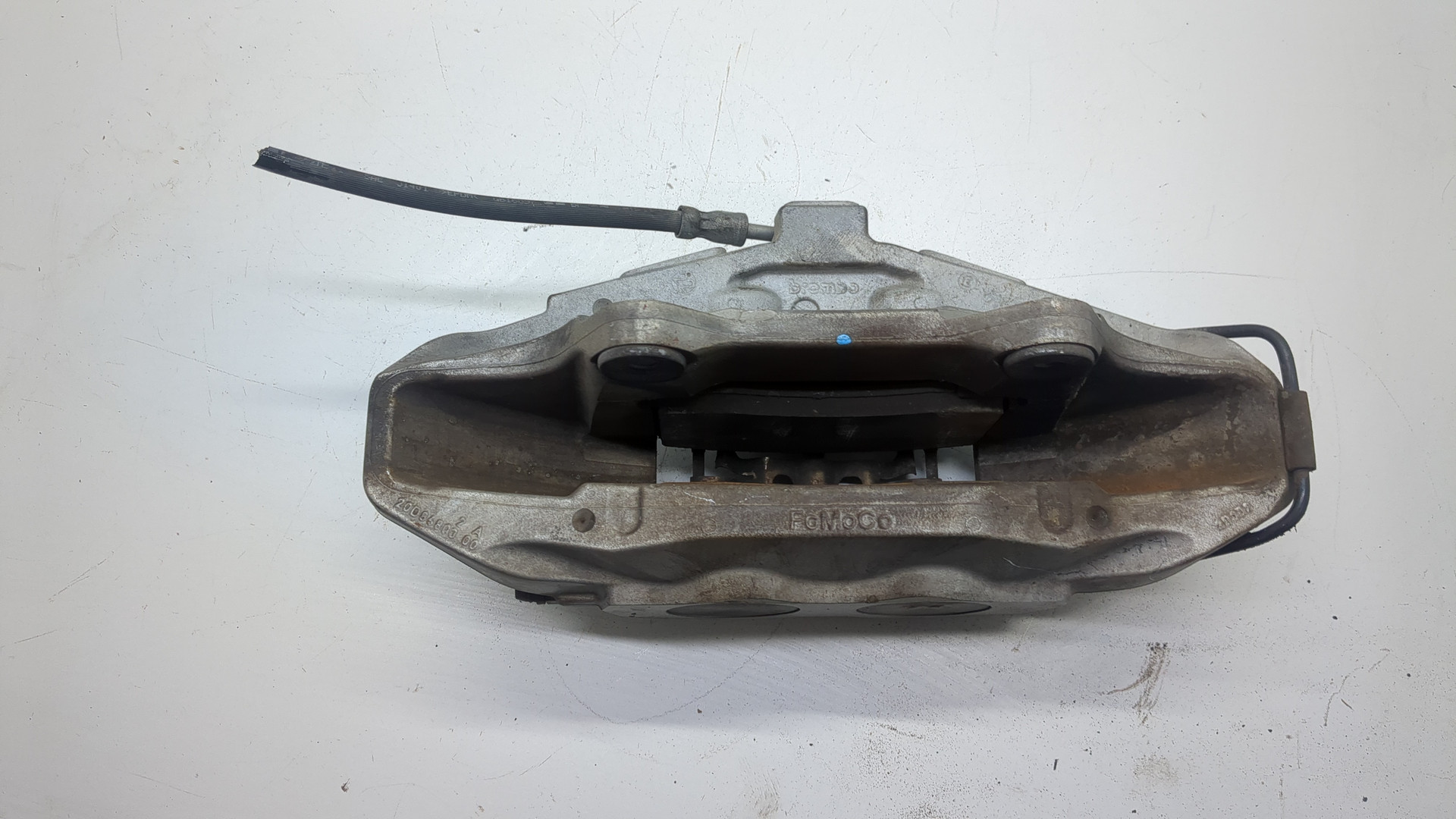 Суппорт передний левый