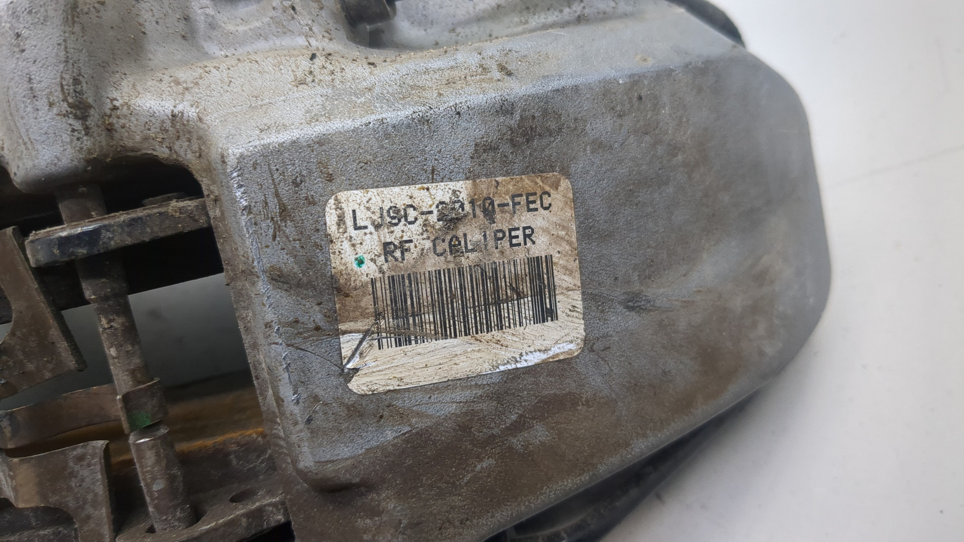 Суппорт передний правый