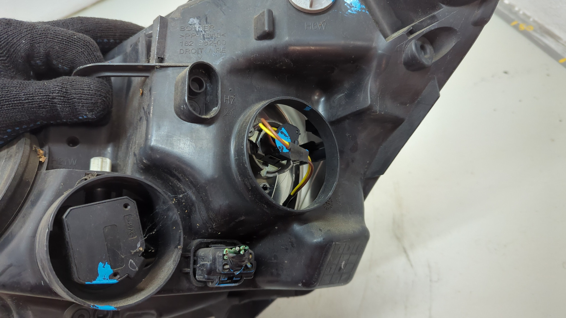 Фара правая