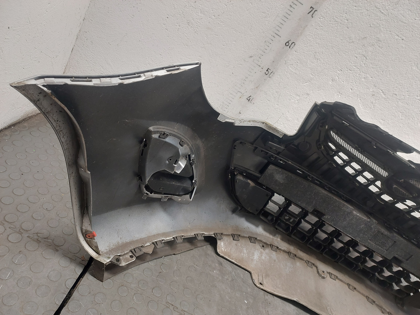 Бампер передний