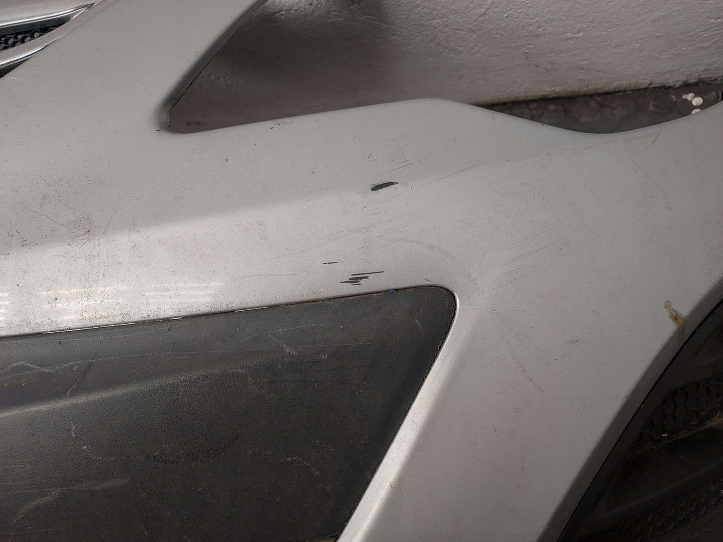 Бампер передний