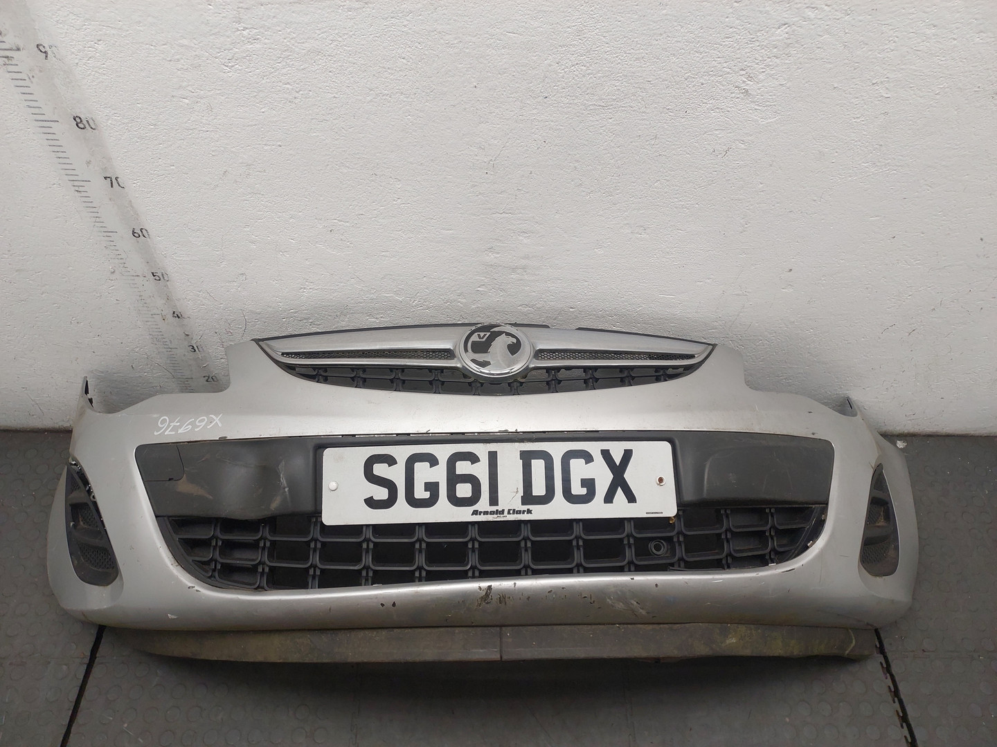 Бампер передний