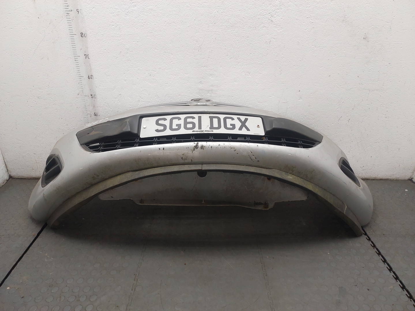 Бампер передний