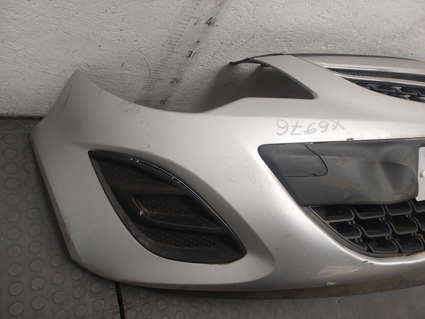 Бампер передний