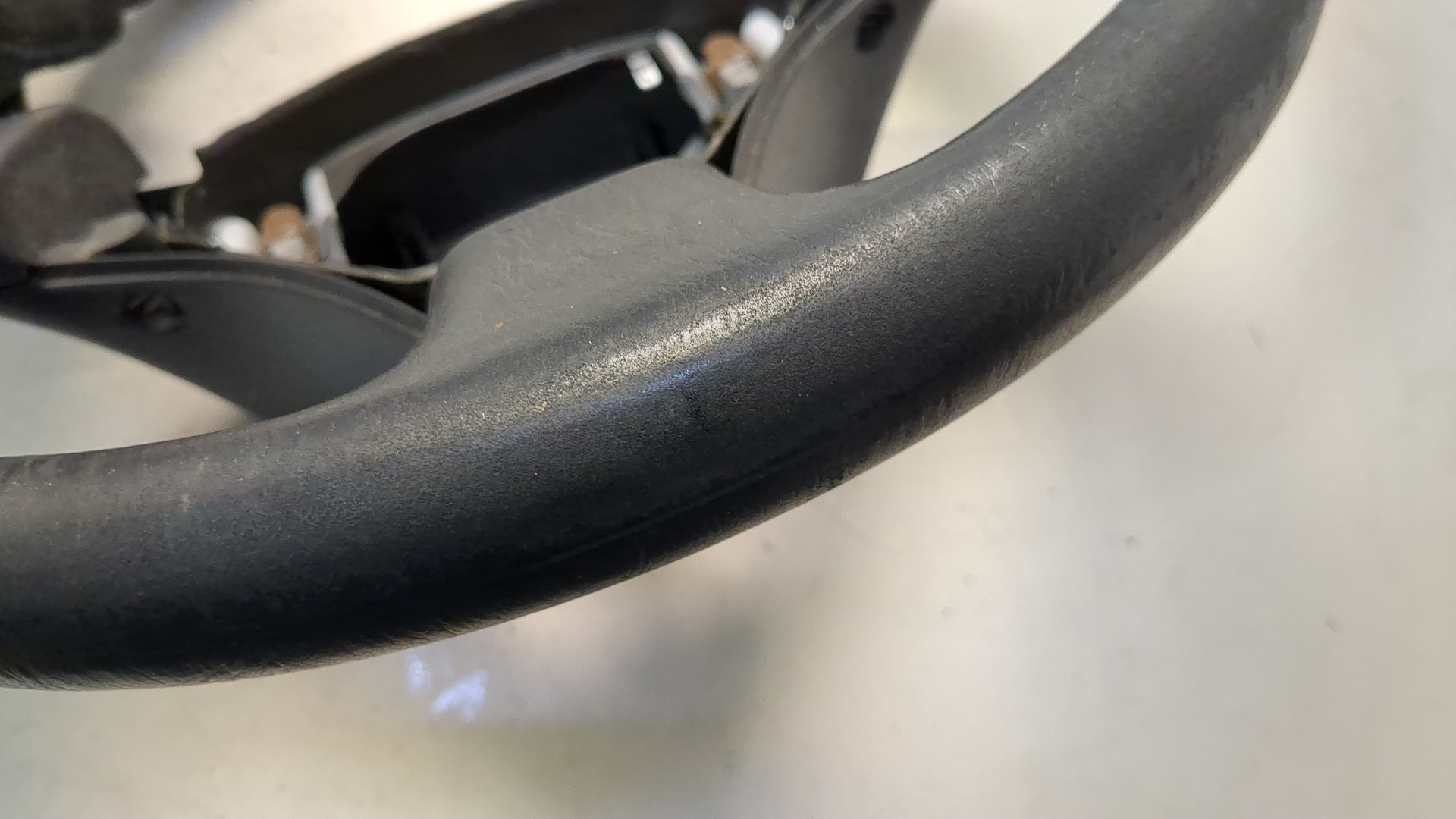 Рулевое колесо (руль)