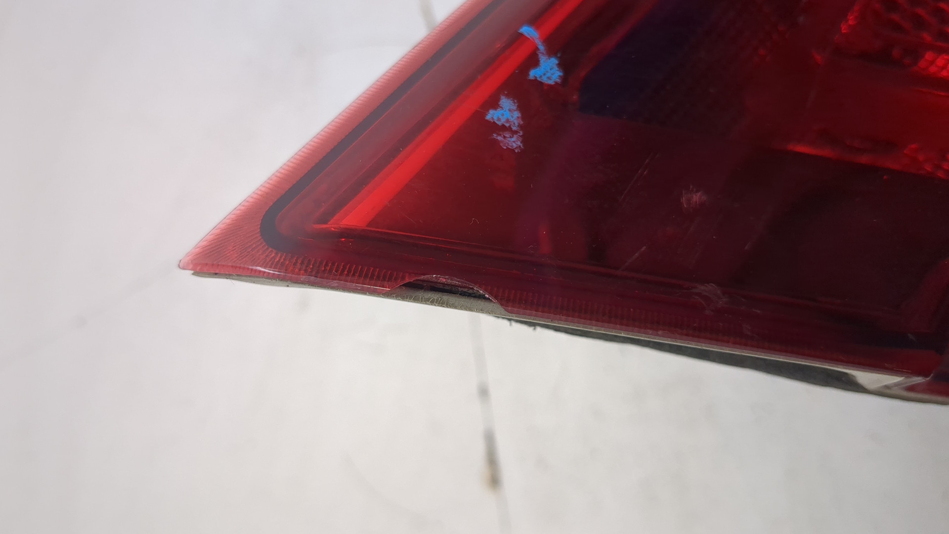 Фонарь задний внутренний правый