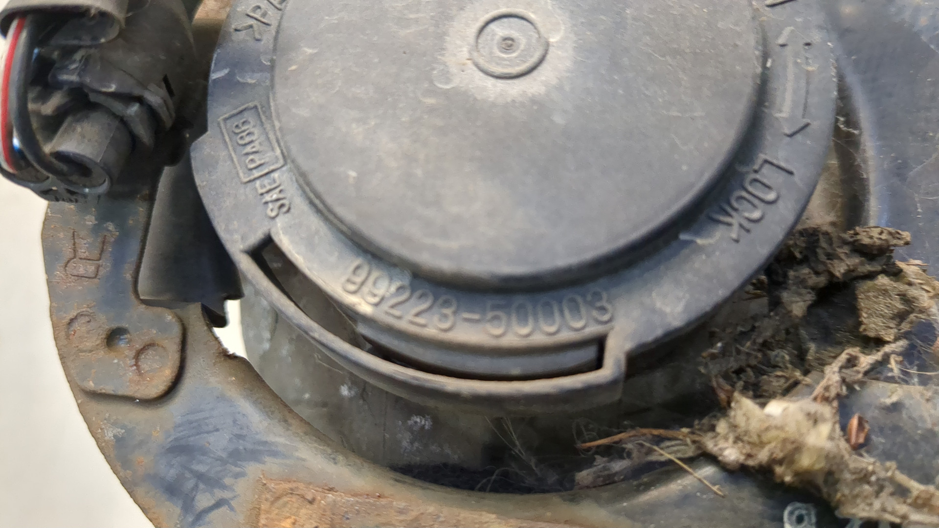 Фара противотуманная правая