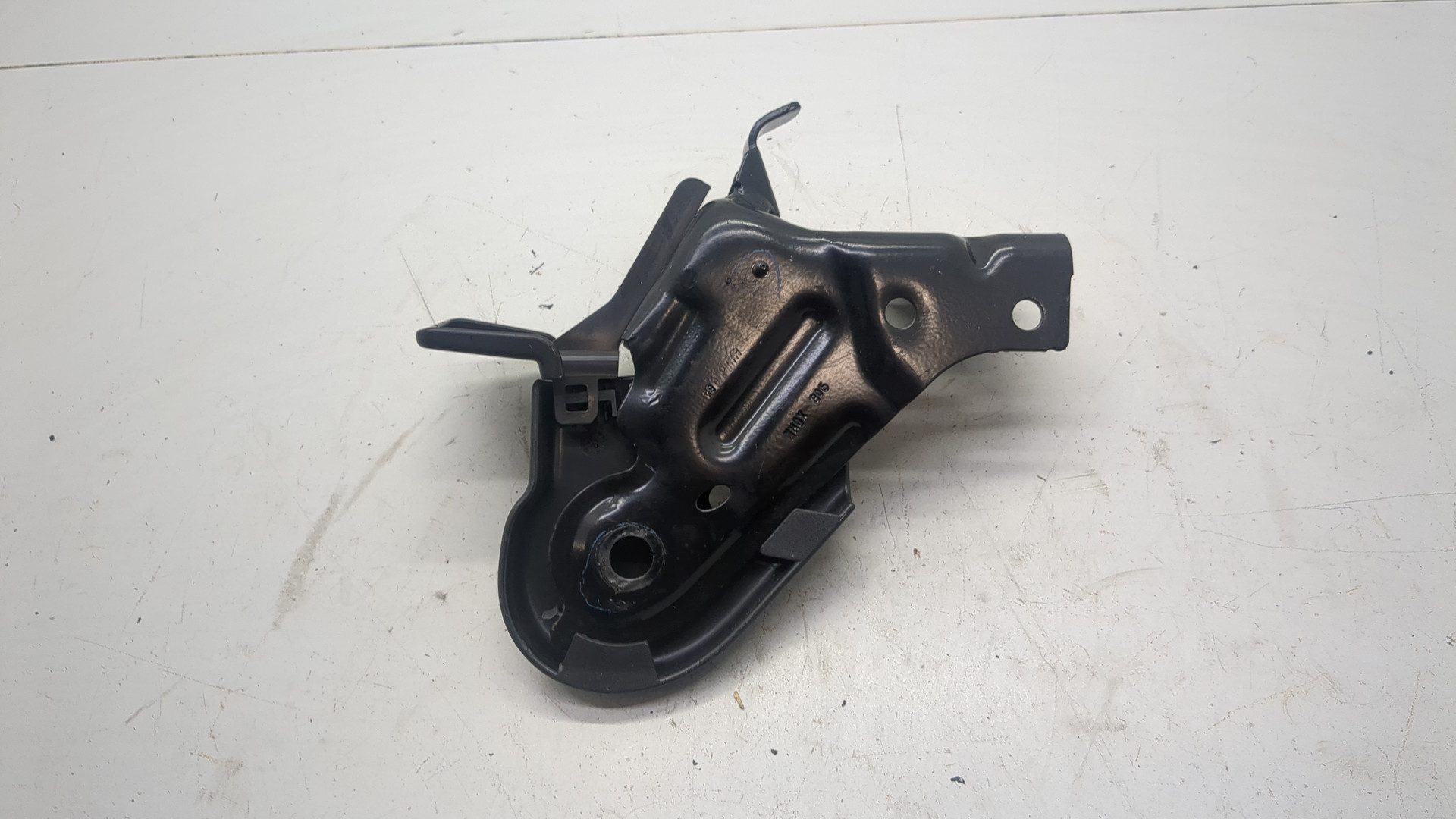 Кронштейн крепления сидения