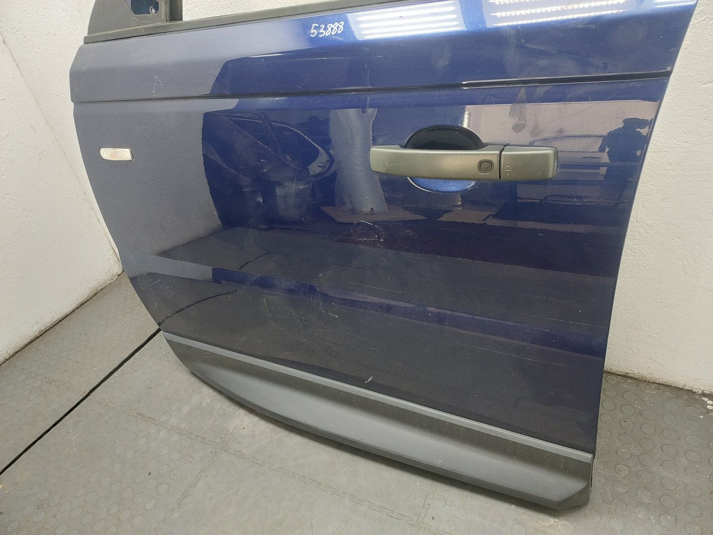 Дверь передняя левая