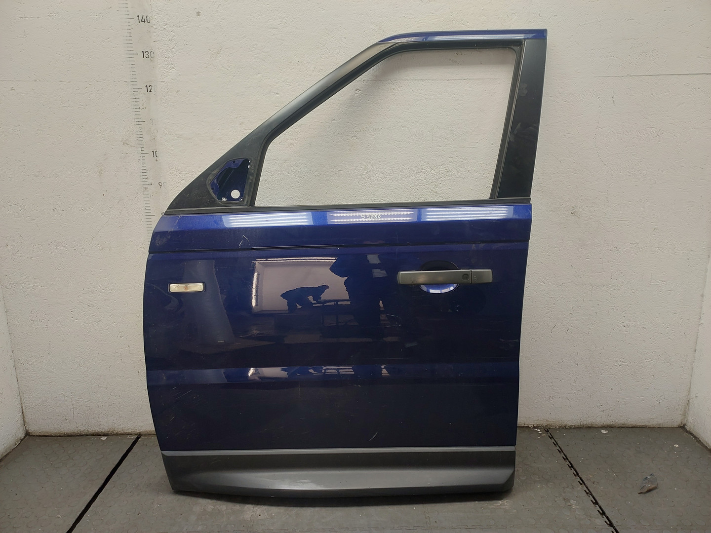 Дверь передняя левая