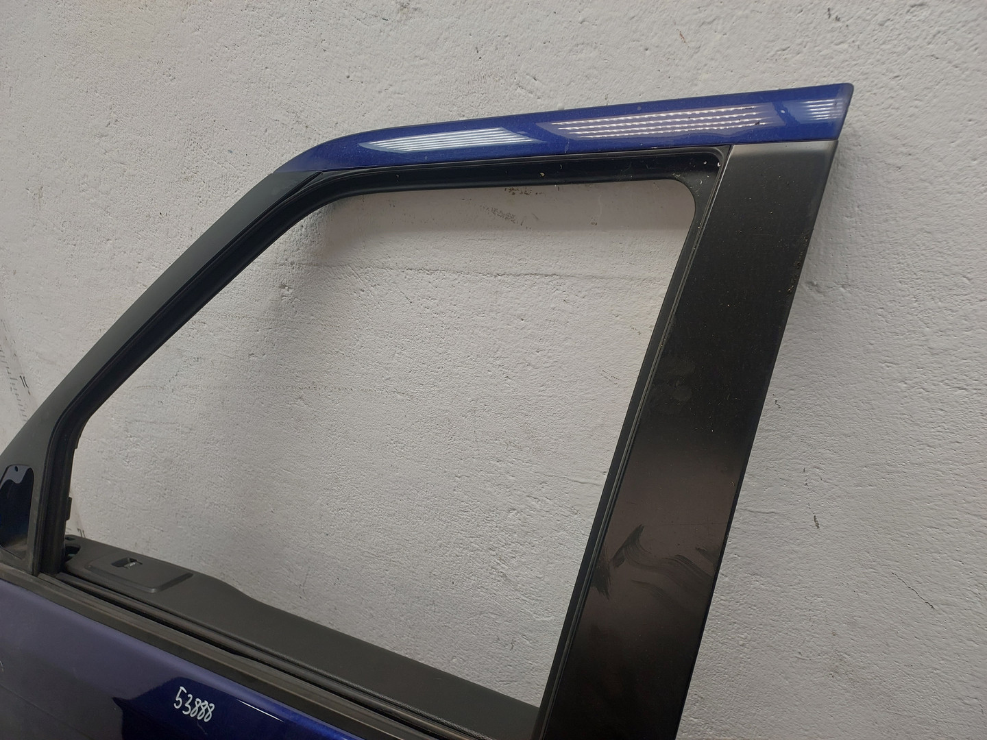 Дверь передняя левая