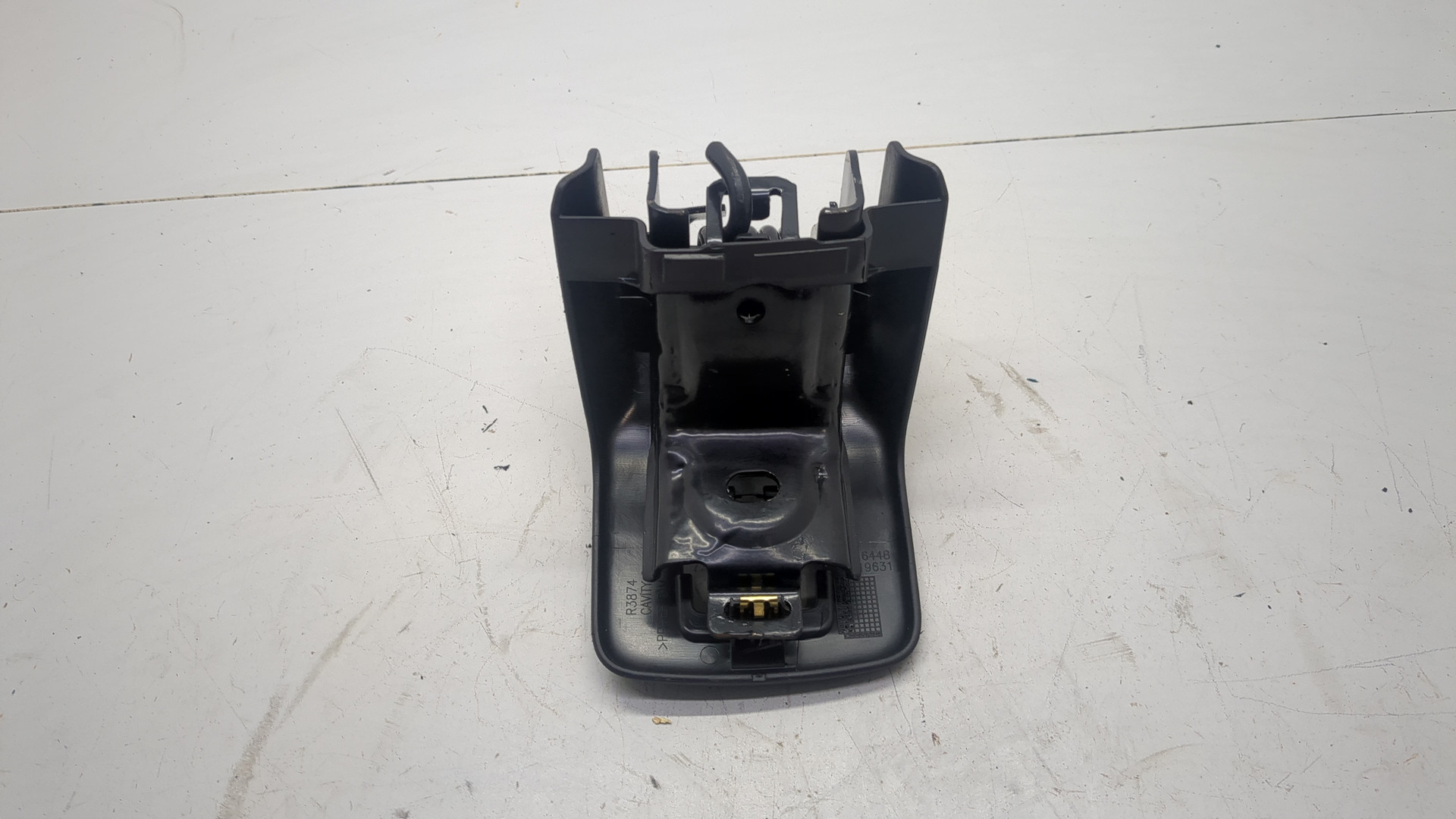 Кронштейн крепления сидения