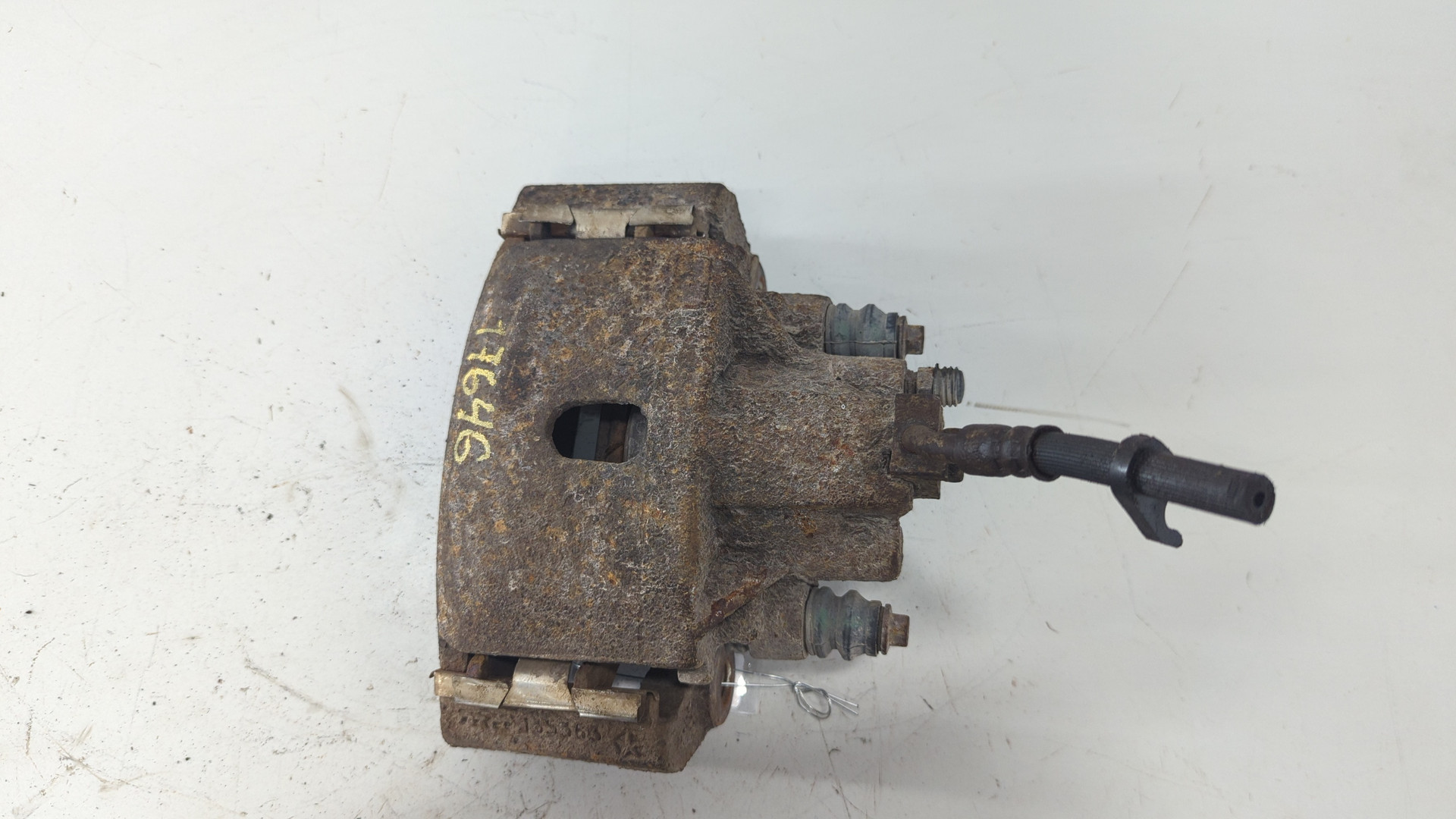 Суппорт задний левый