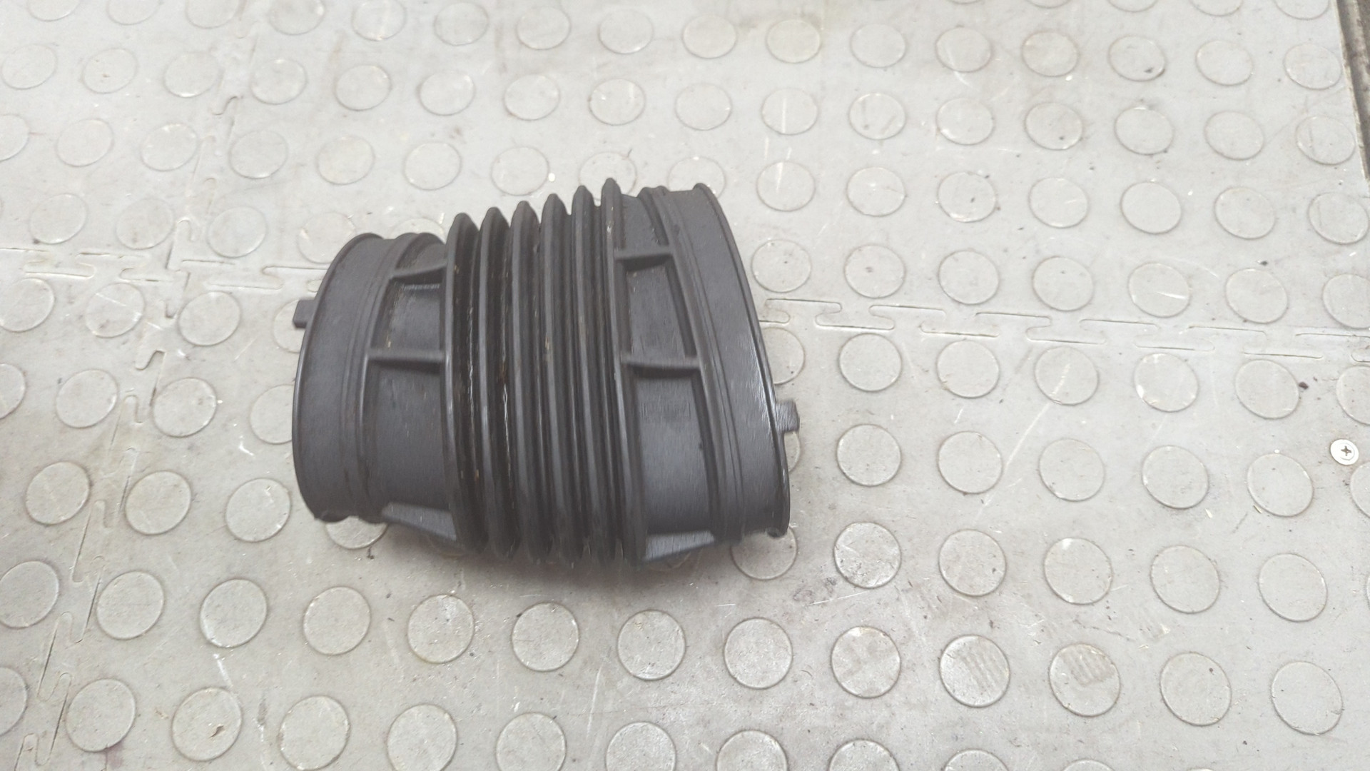 Патрубок воздушного фильтра