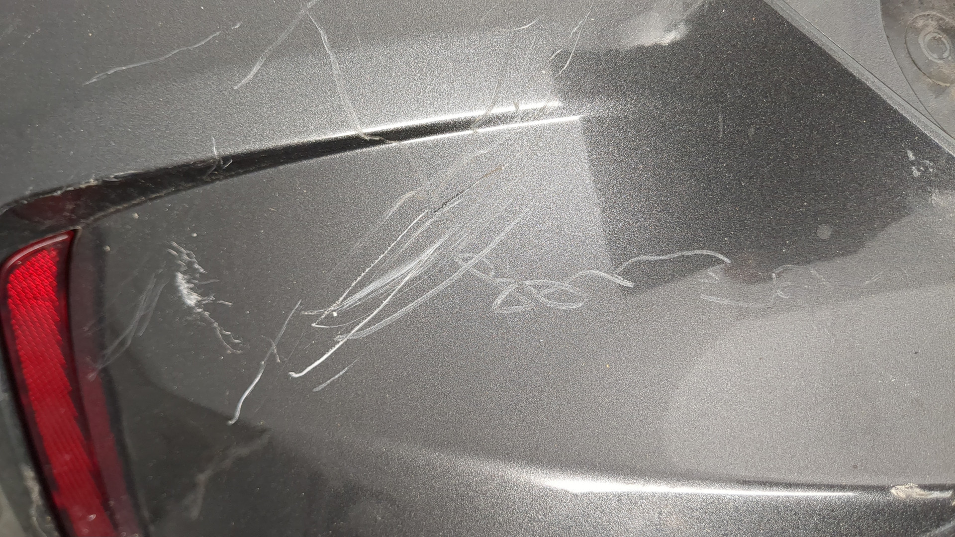 Бампер задний