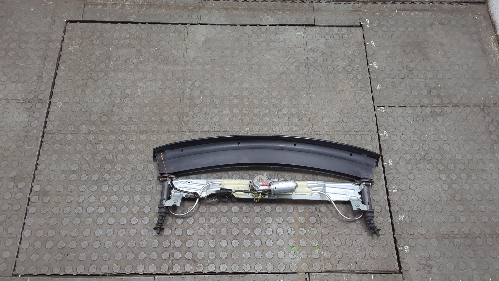 Спойлер переднего бампера