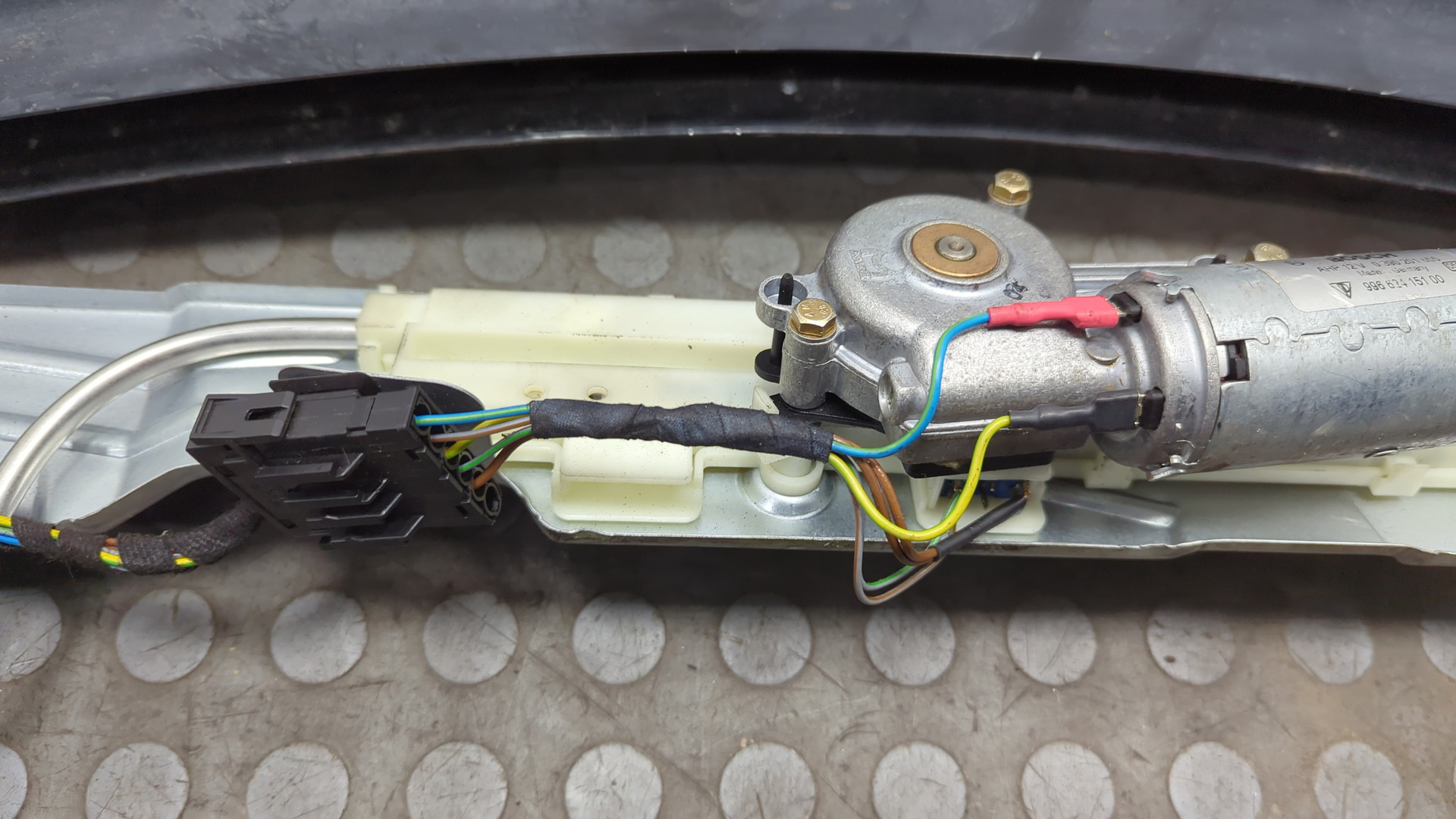 Спойлер переднего бампера