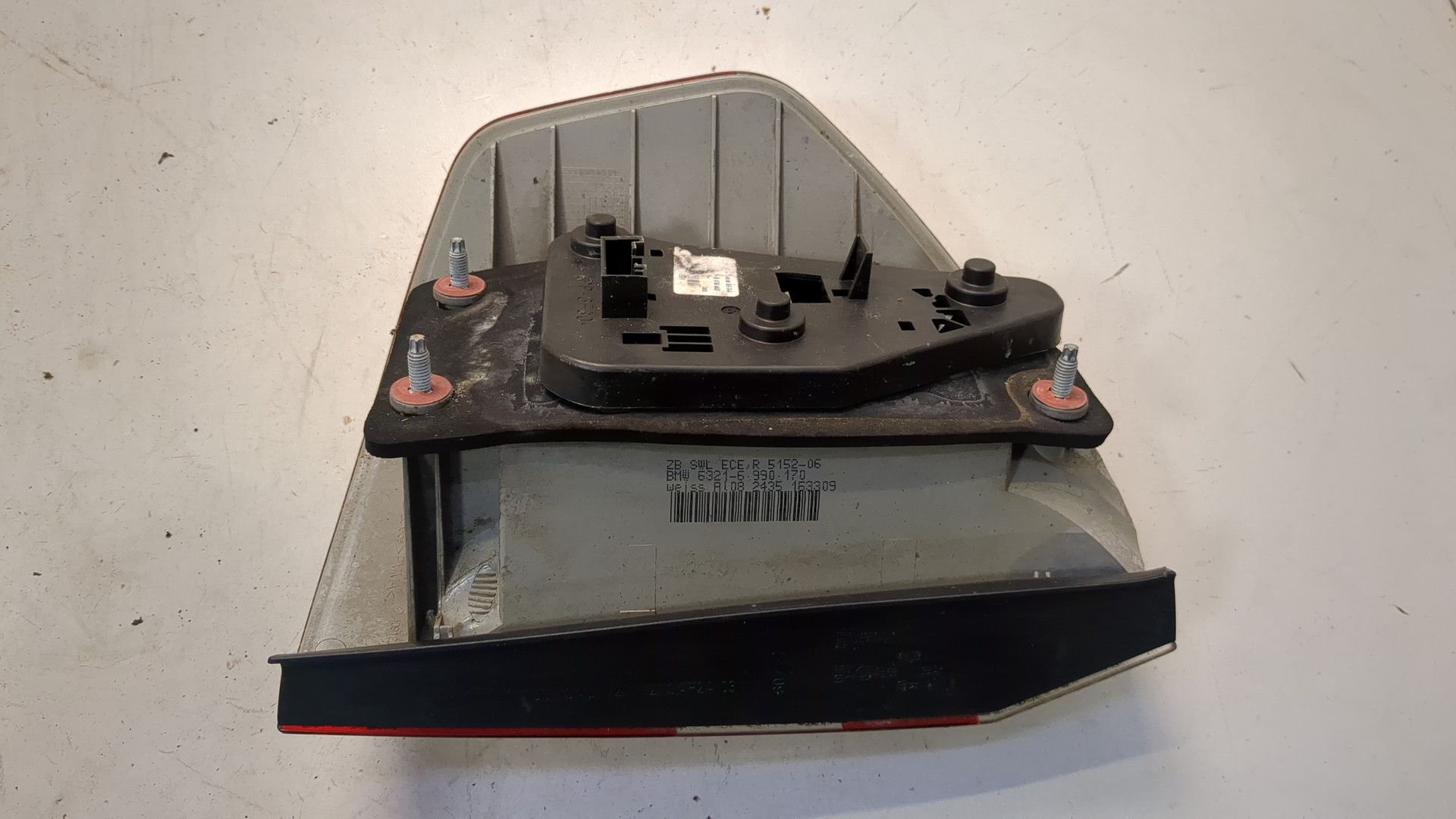 Фонарь задний правый