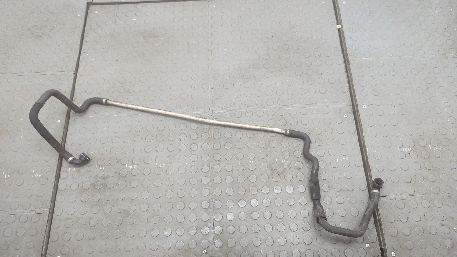 Трубка системы охлаждения