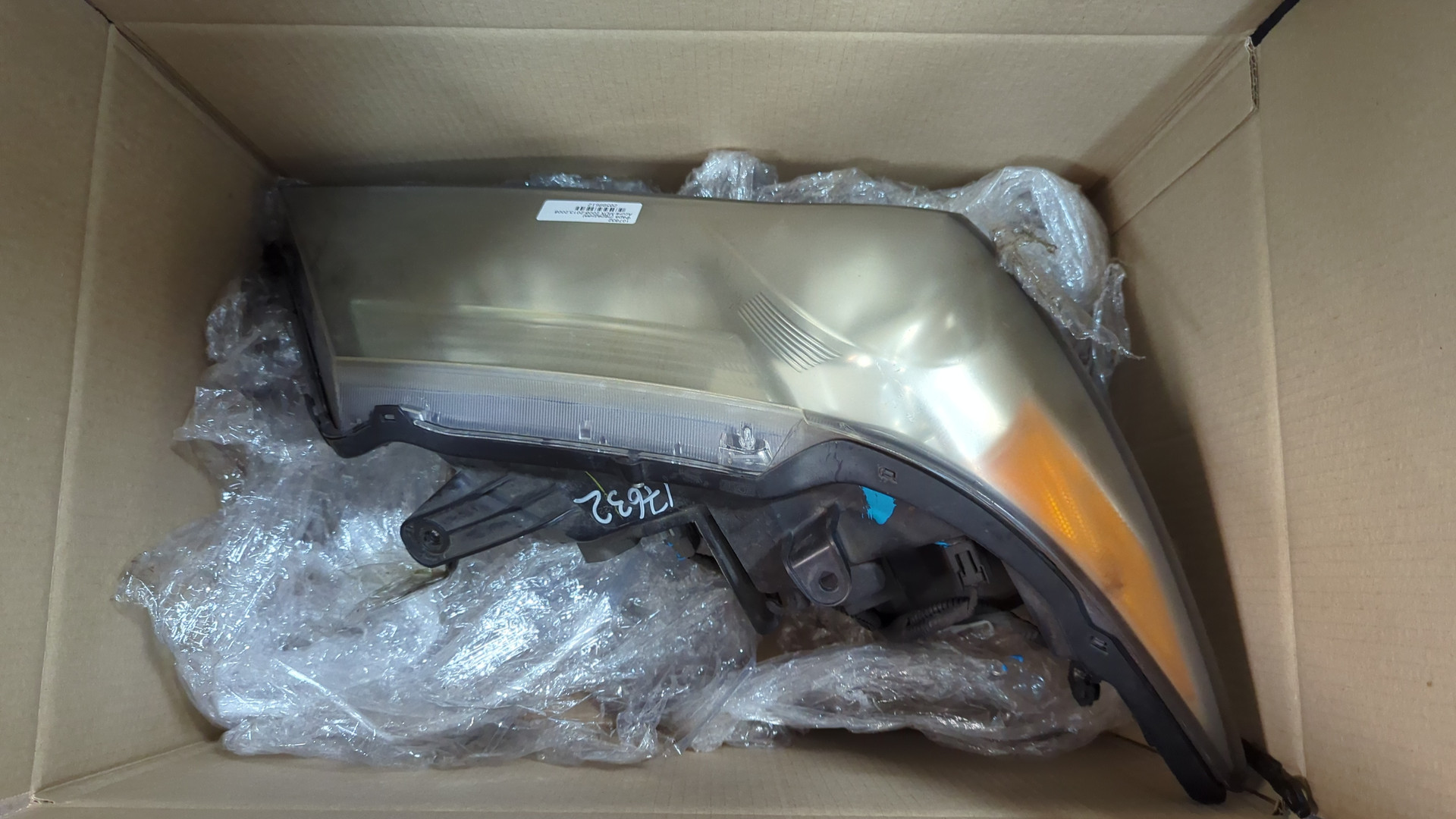 Фара правая