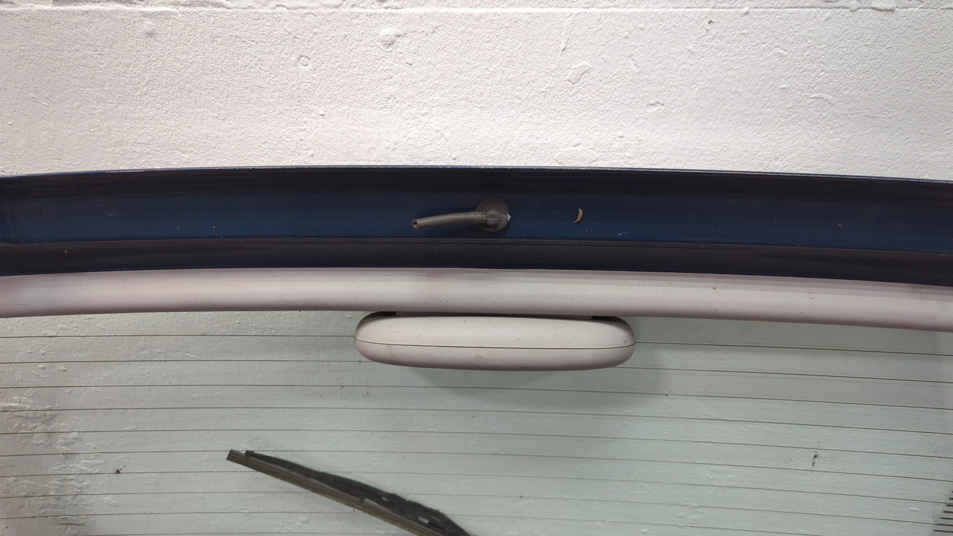 Дверь багажника