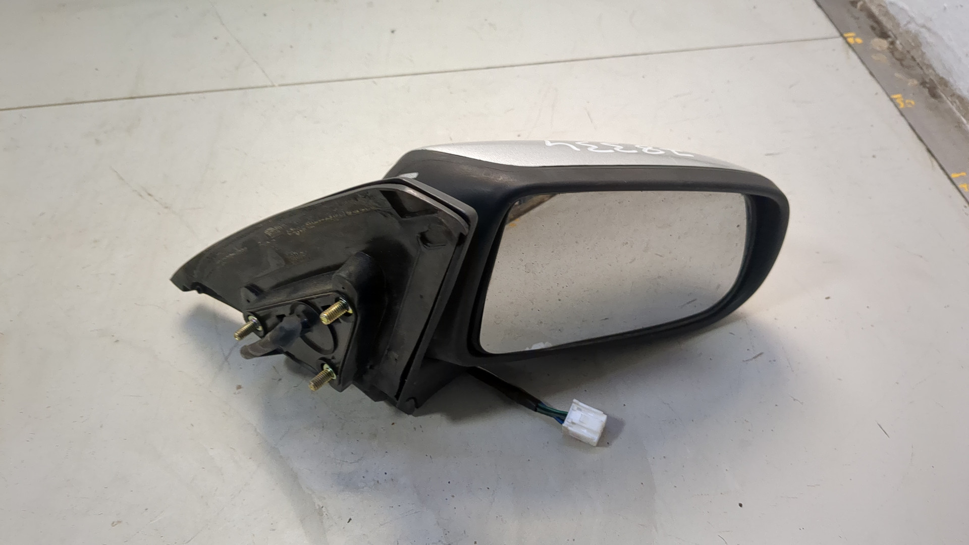 Зеркало правое электрическое