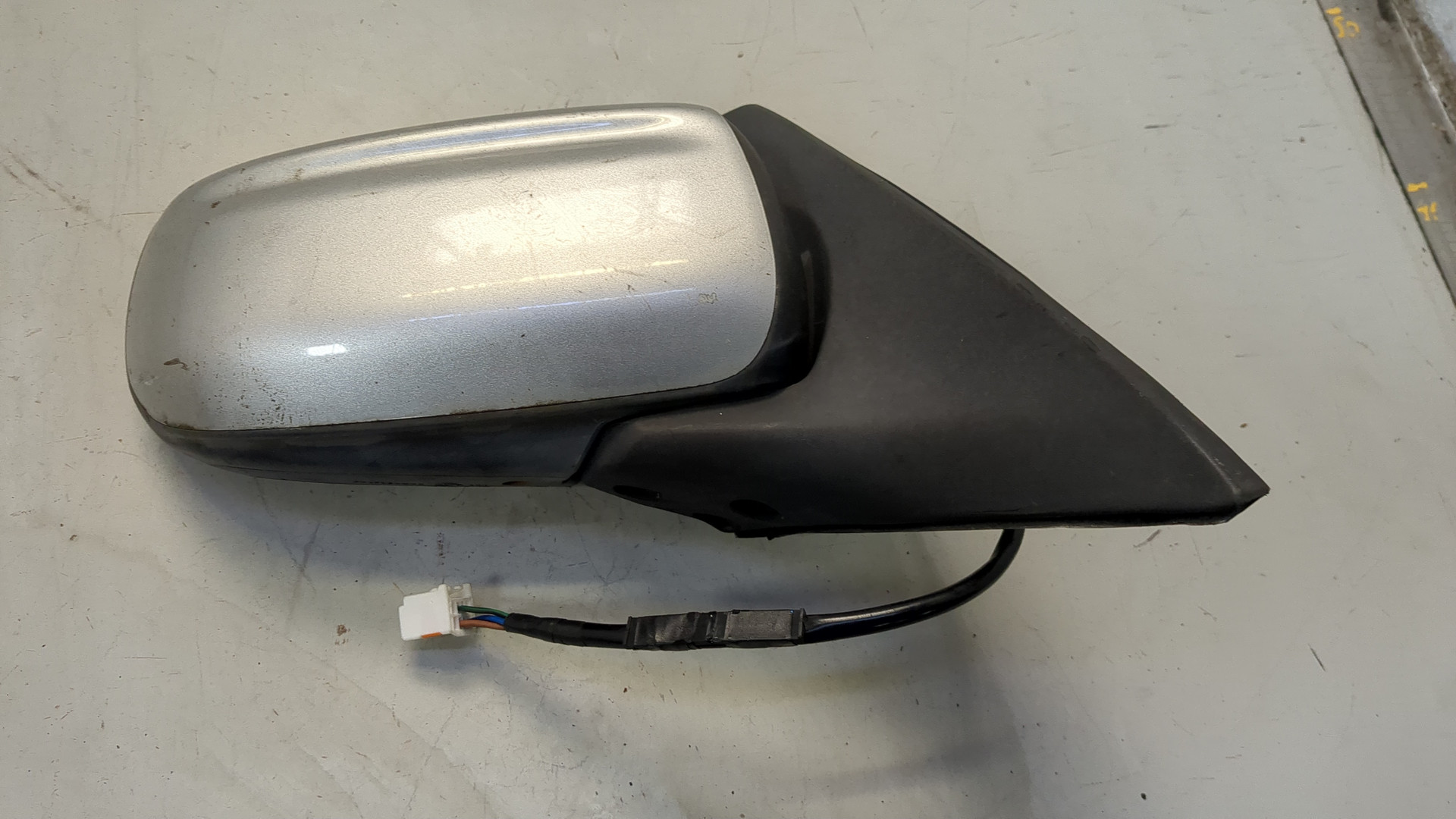 Зеркало правое электрическое