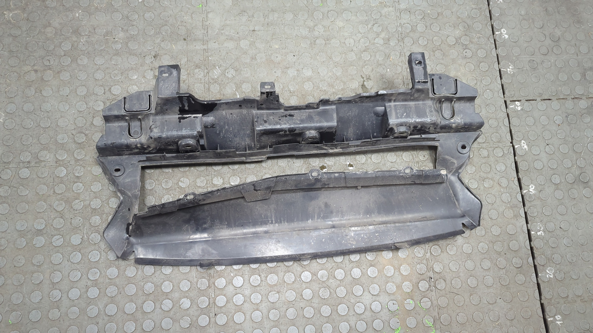 Воздухозаборник (внутри)