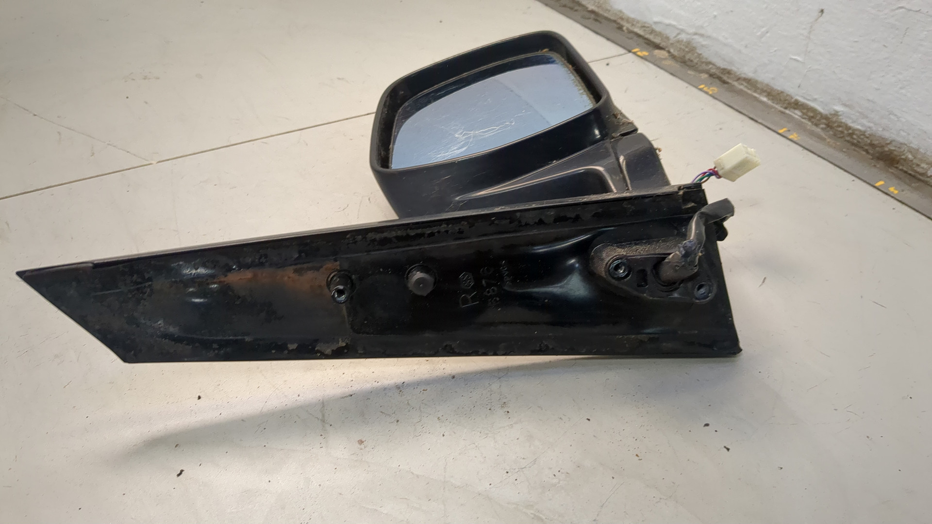 Зеркало правое электрическое