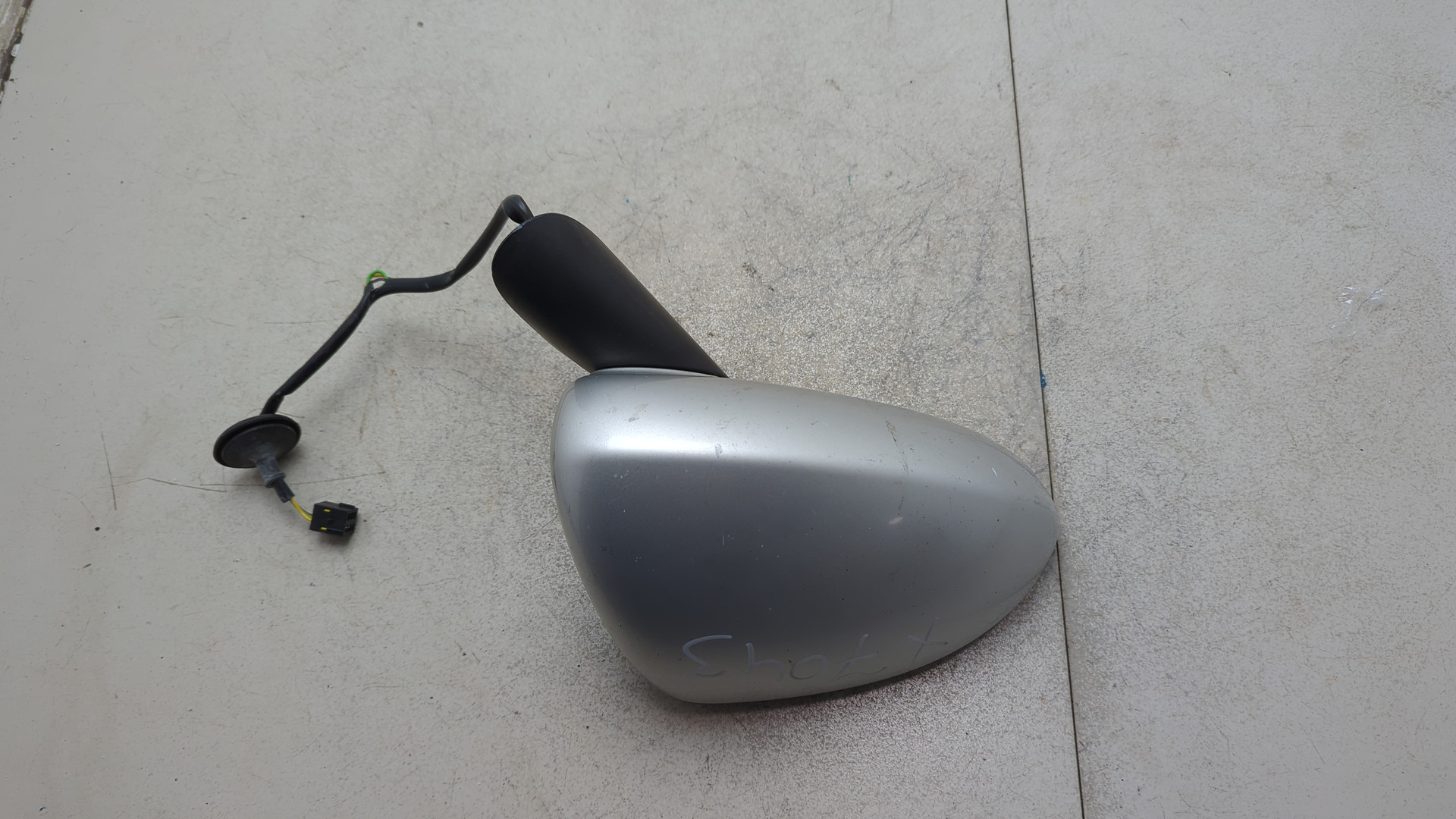 Зеркало правое электрическое