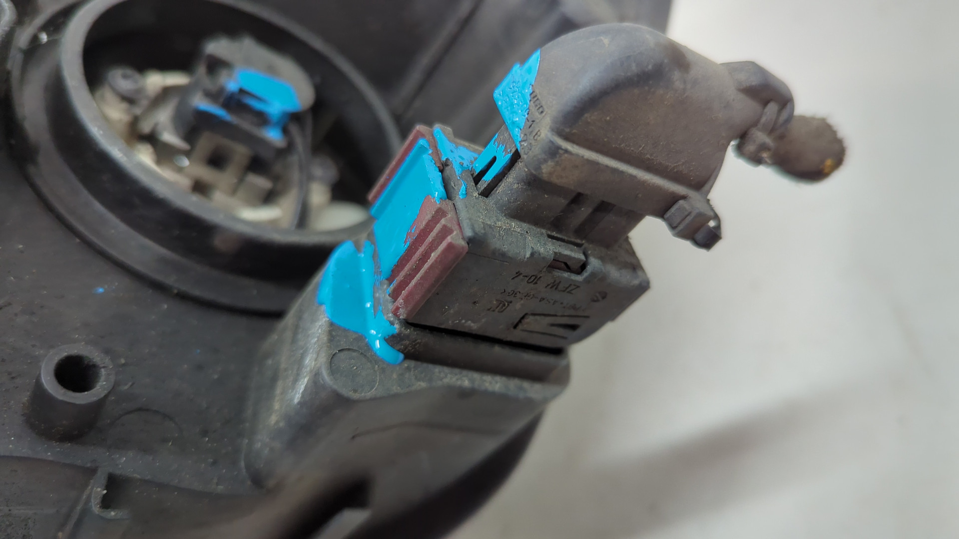 Фара правая