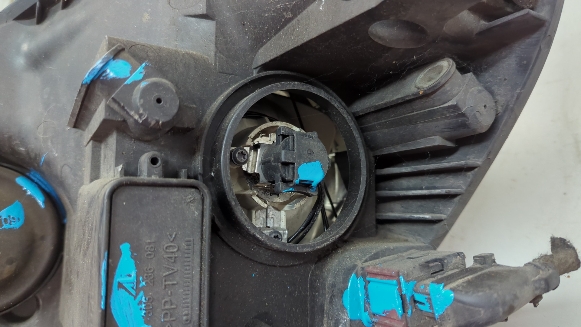 Фара правая