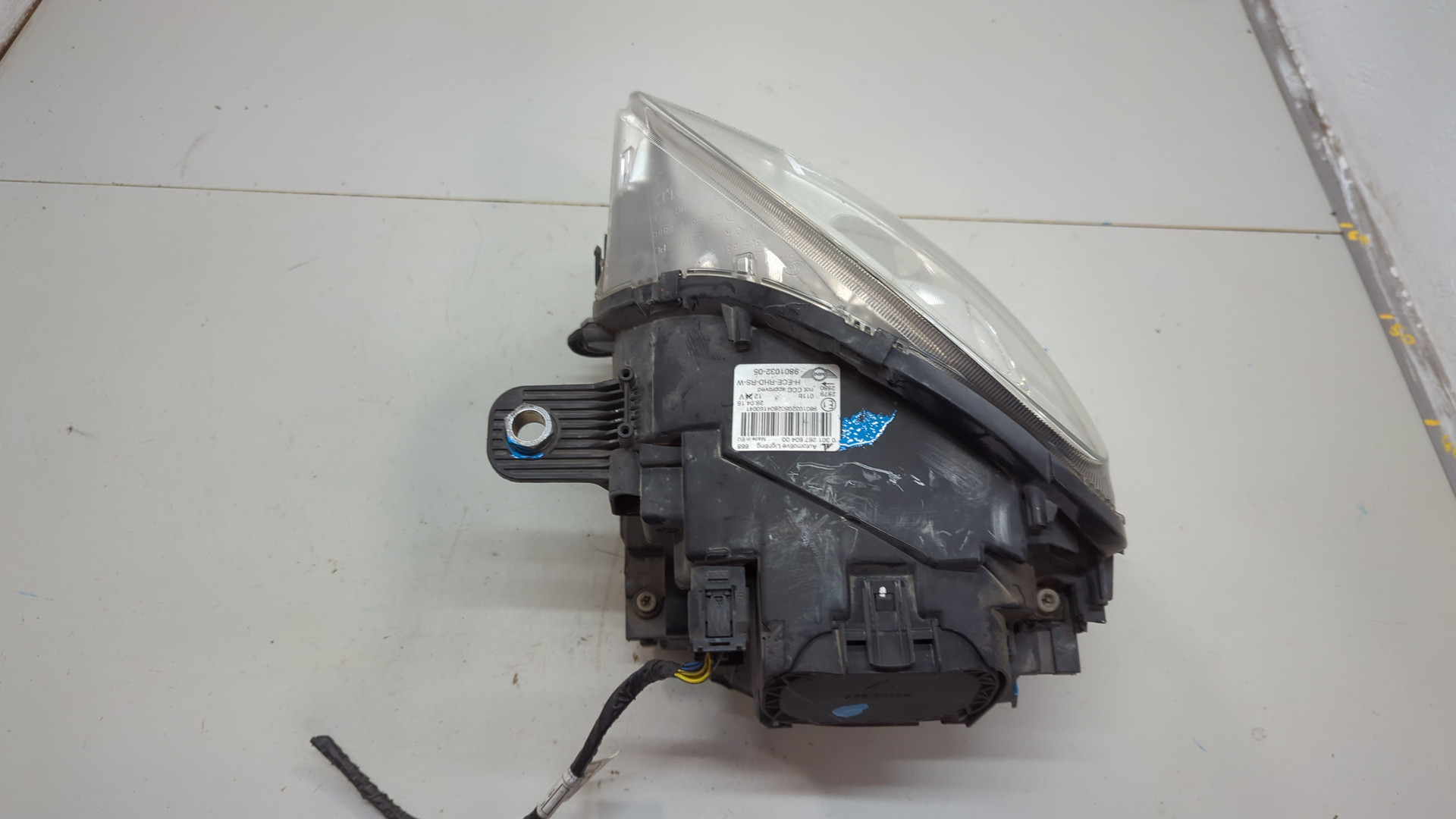 Фара правая