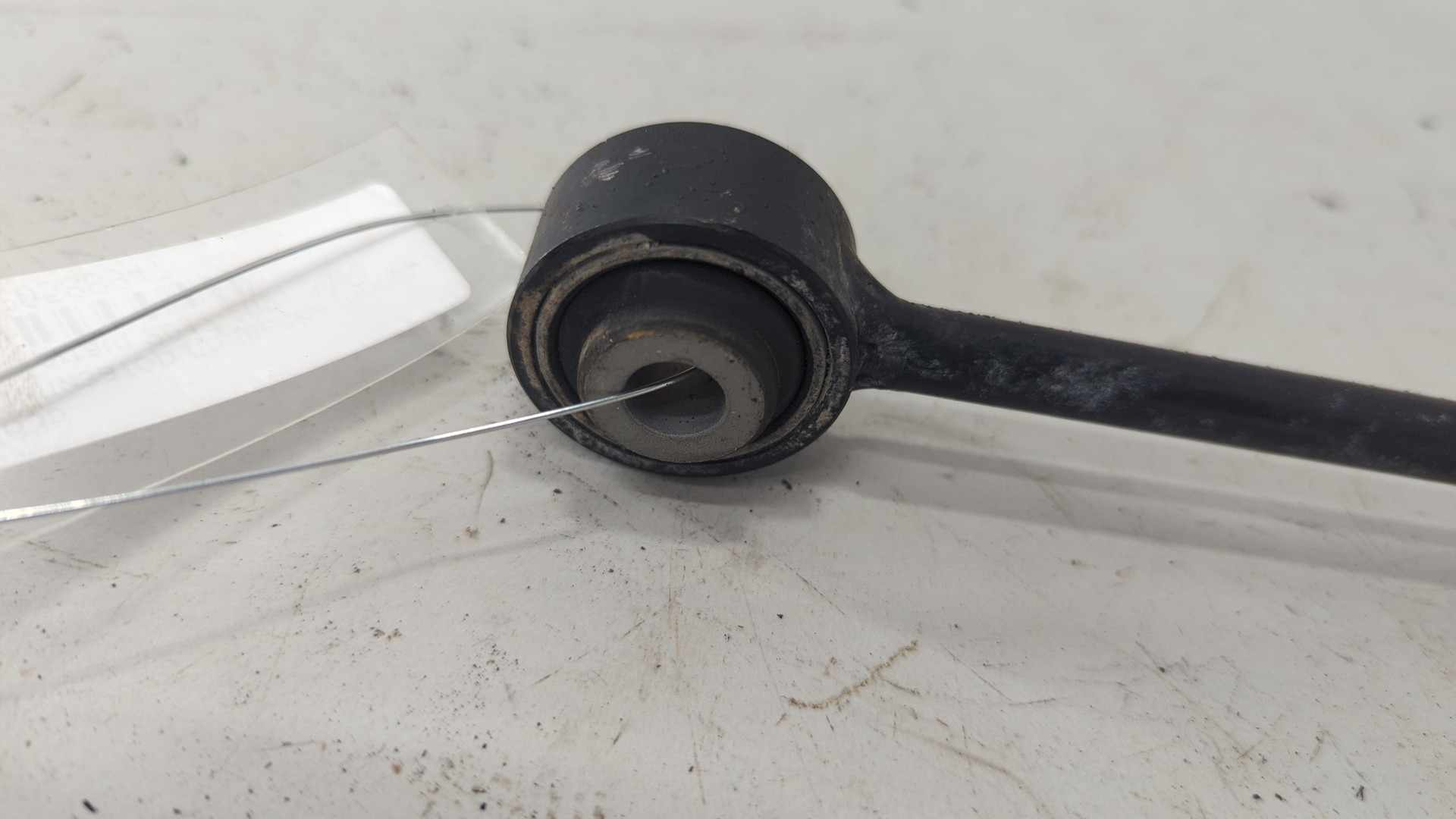 Стабилизатор задний