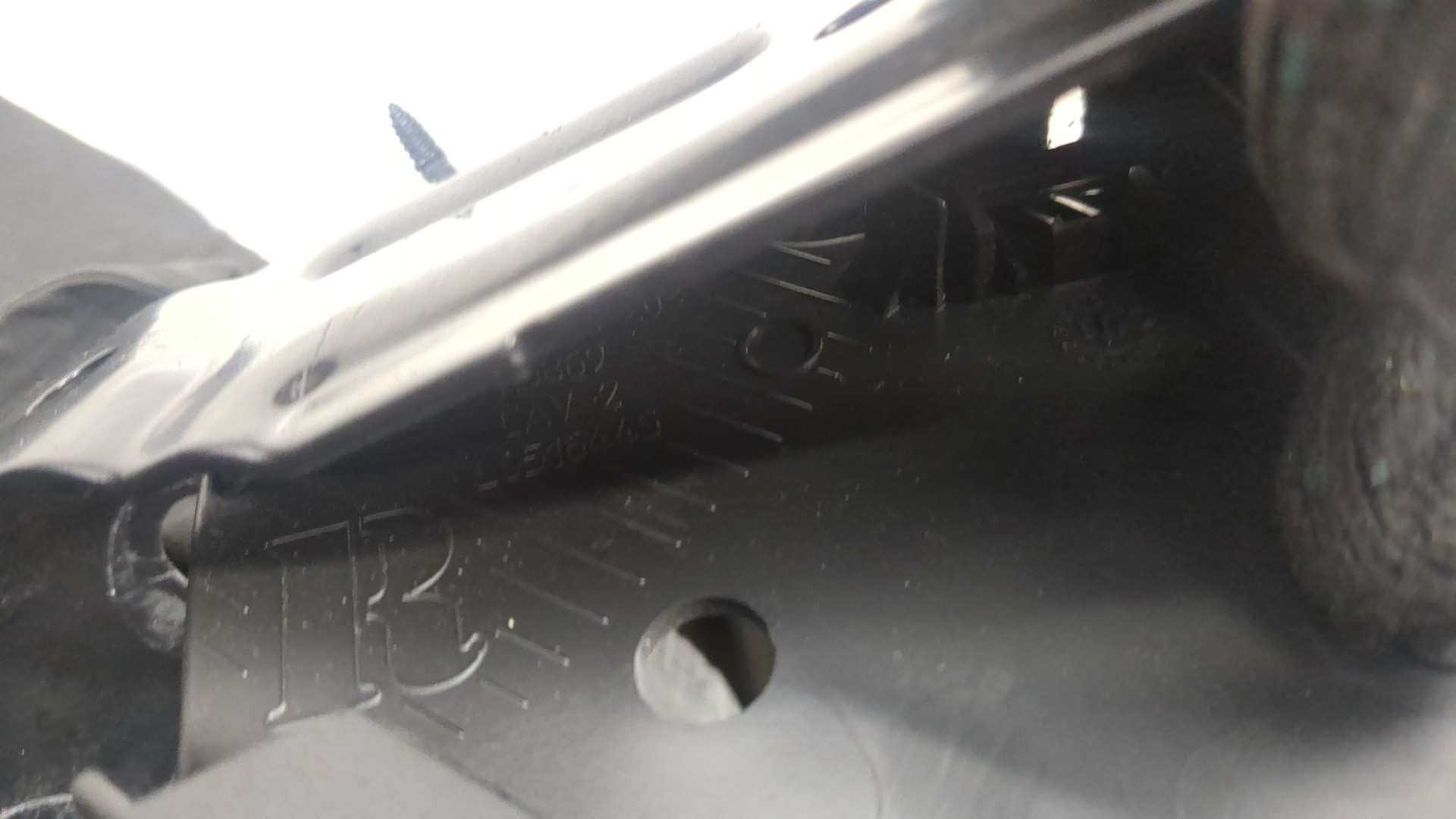 Кронштейн крепления сидения