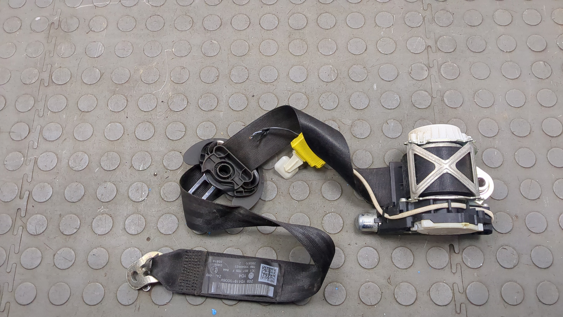 Ремень безопасности