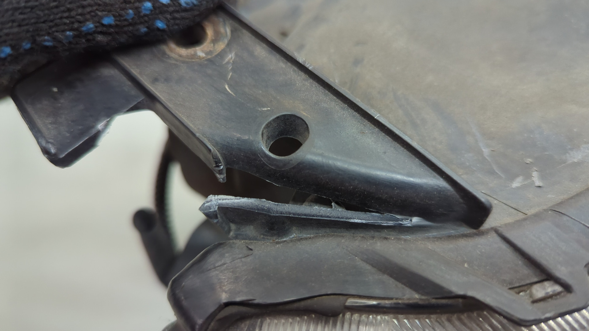 Фара правая